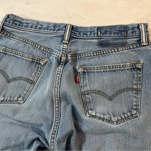 Men’s Levi’s 501 Original Fit Button Fly Distressed 34 x 30.5 - Picture 3 of 7
